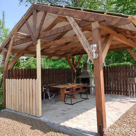 Pod Lipa كوادسكوم